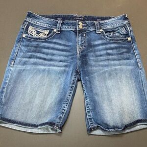 Vigoss Women's Classic Fit Embellished Pocket Bermuda Denim Shorts Sz 13/14
